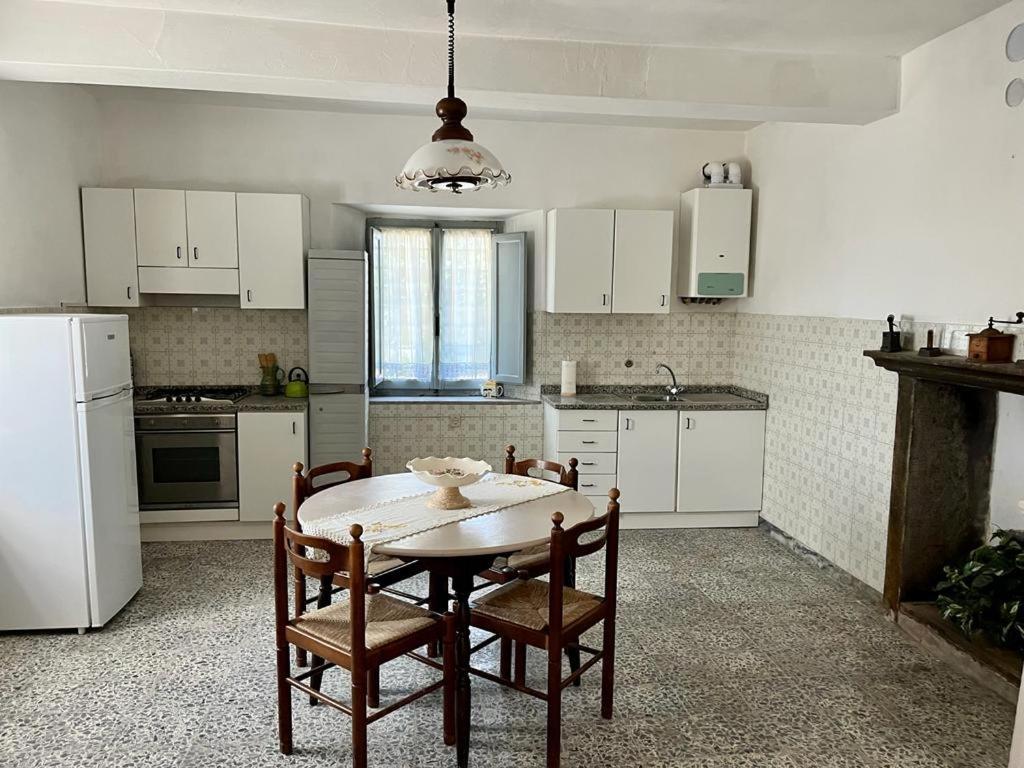 Il Casale Di Rolando Apartment กาสติลิโอเน ดิ การ์ฟาญานา ภายนอก รูปภาพ