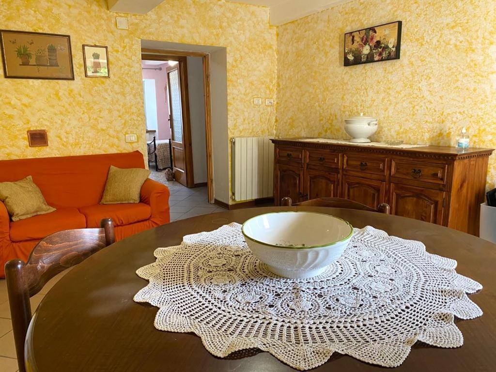 Il Casale Di Rolando Apartment กาสติลิโอเน ดิ การ์ฟาญานา ภายนอก รูปภาพ