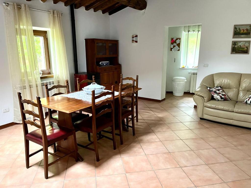 Il Casale Di Rolando Apartment กาสติลิโอเน ดิ การ์ฟาญานา ภายนอก รูปภาพ