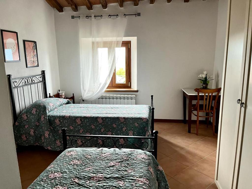 Il Casale Di Rolando Apartment กาสติลิโอเน ดิ การ์ฟาญานา ภายนอก รูปภาพ